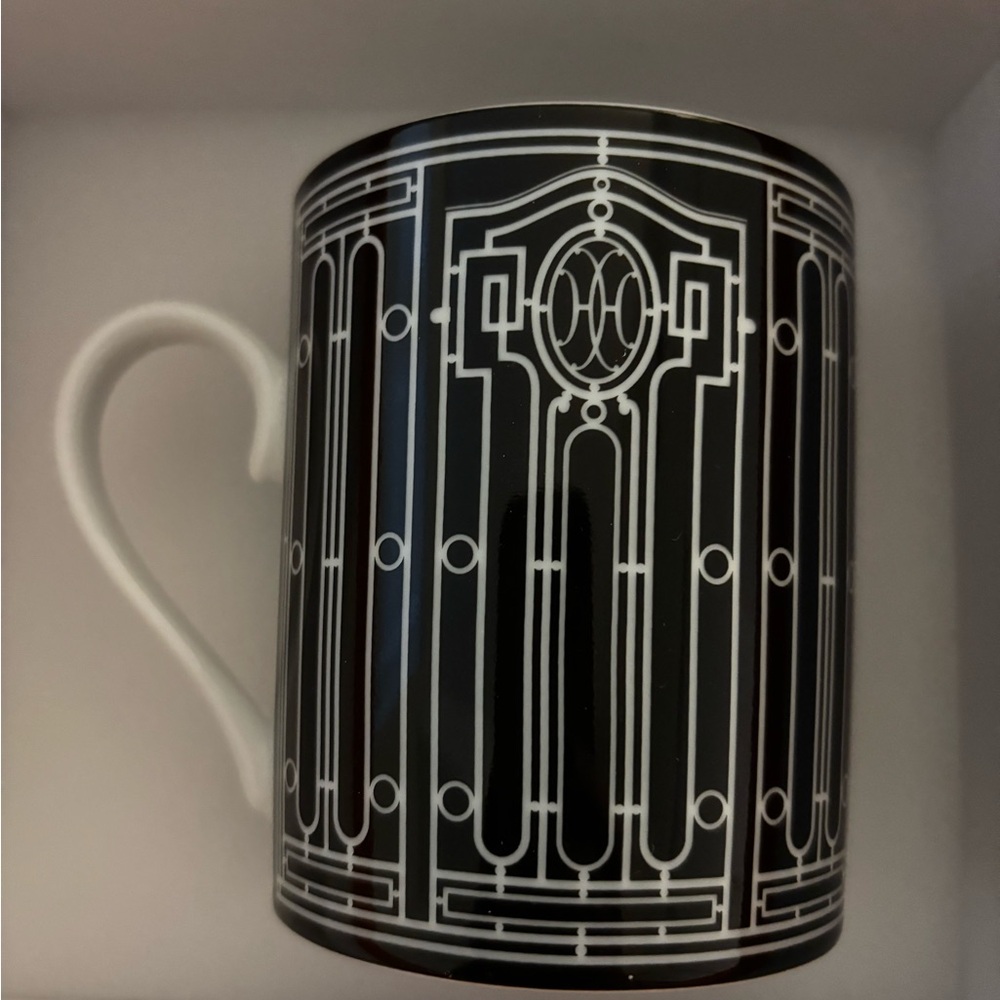 HDeco Hermes Deco Mug No2 NWT Ret $180 Black and White